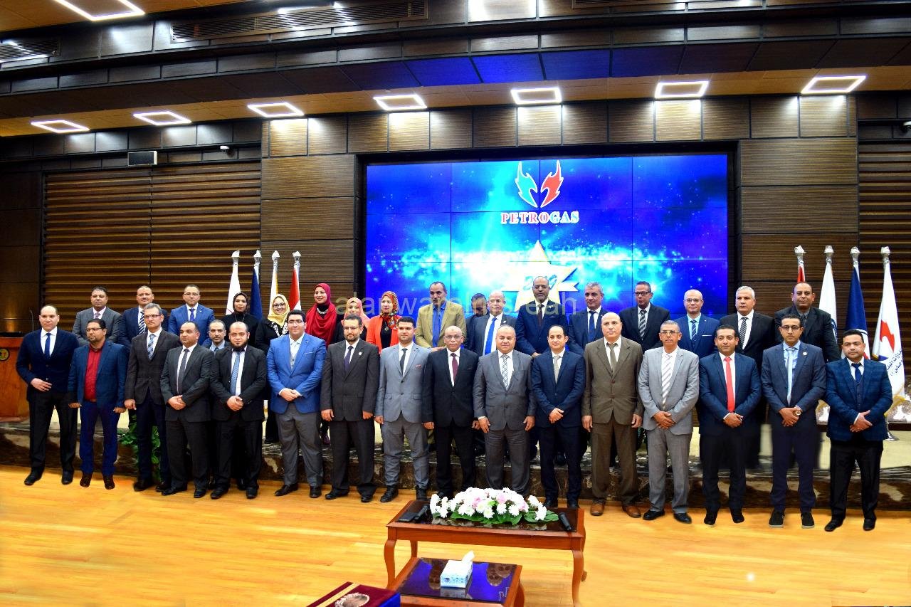 حفل أشبه بالكرنفال …لتكريم العامل المثالي بشركة بتروجاس