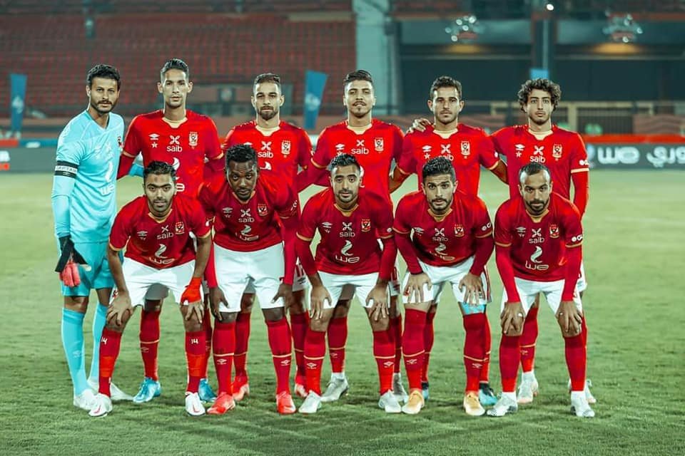 الابطال فى مواجهه انجولى