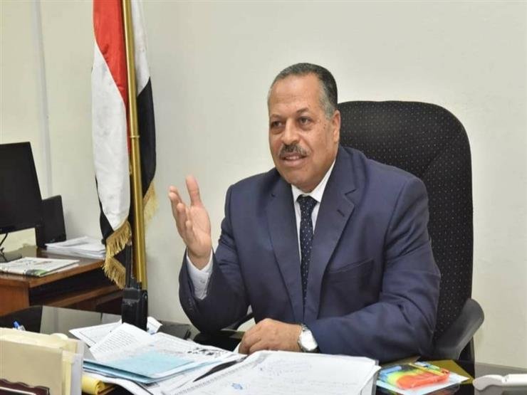 تشكيل لجنة لتيسير تراخيص صناعة  العسل الاسود بقنا ضمن برنامج التنمية المحلية بصعيد مصر