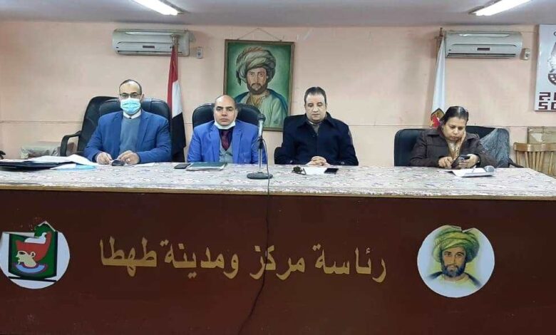 سوهاج: ندوة تعريفية بالقانون 152 لتوفيق أوضاع المشروعات الغير مرخصة بمركز طهطا