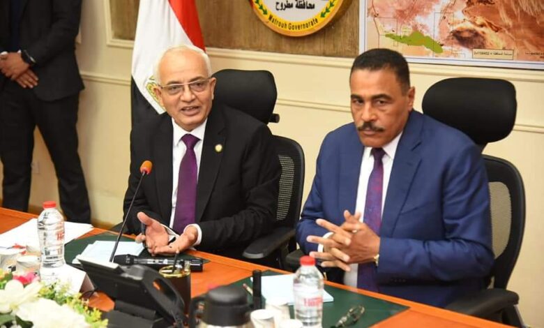 وزير التربية والتعليم والتعليم الفني يلتقي بقيادات التعليم بمطروح