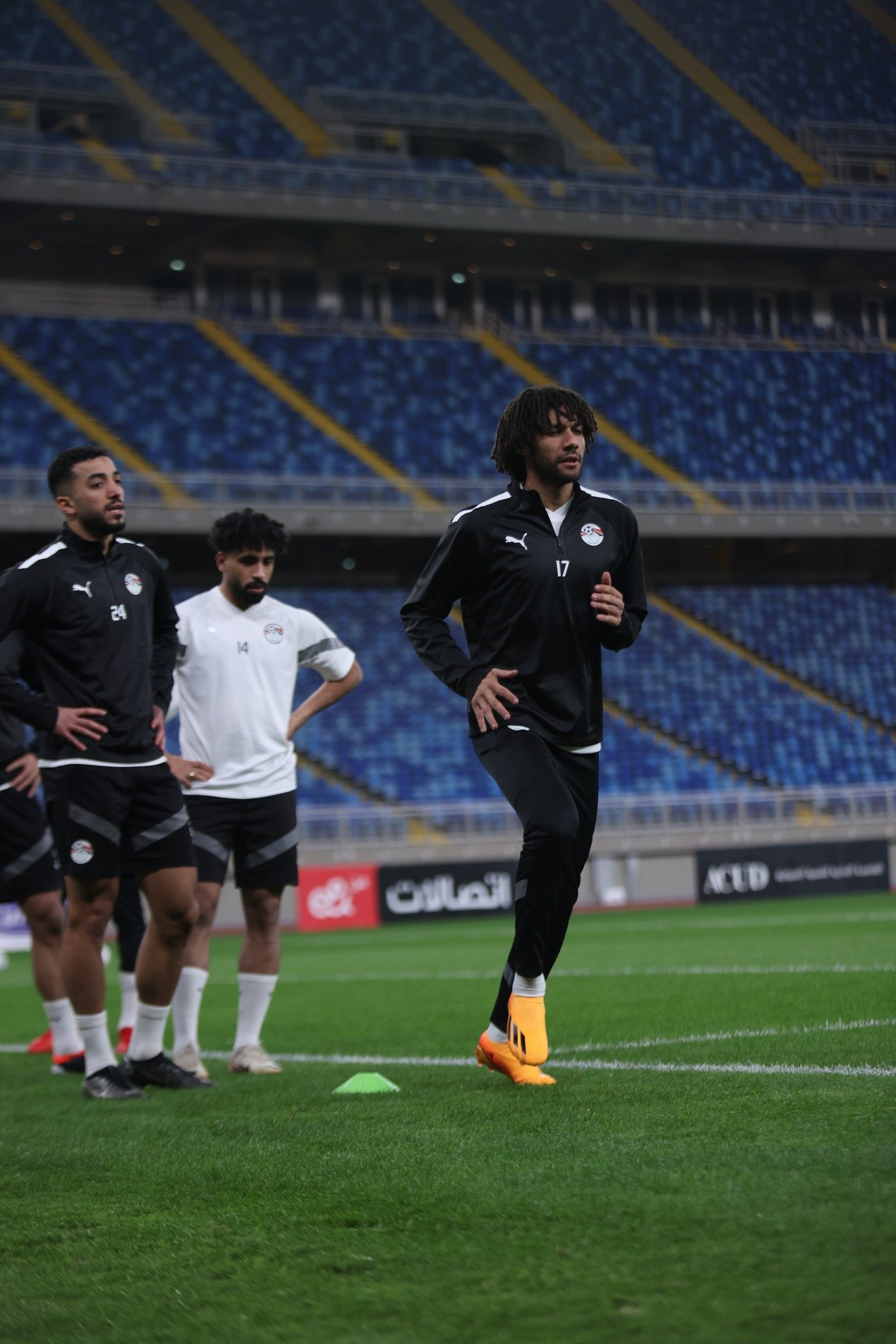 منتخب مصر يخوض مرانه الأول على ملعب العاصمة الإدارية..
