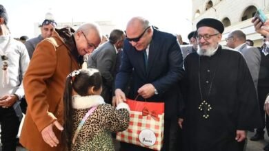 محافظ قنا يزور دير الأنبا بضابا لتهنئة أقباط نجع حمادي بعيد الميلاد المجيد