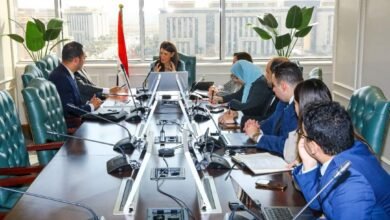 وزيرة التعاون الدولي تبحث مع مستشاري رئيس الوزراء للشئون الاقتصادية وشئون الطروحات ورئيس مركز المعلومات
