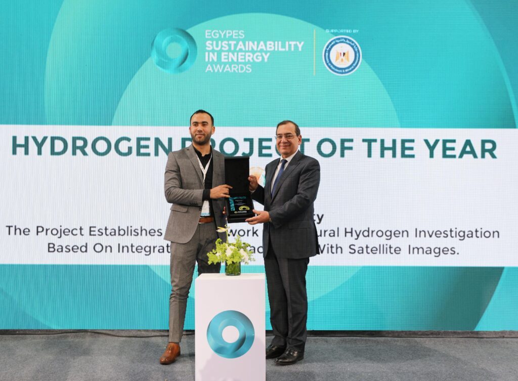 كاميرا الأنوار المصرية تنقل لكم اليوم الثاني من إيجبس 2024.