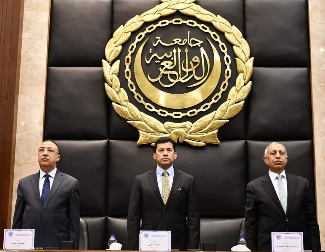 وزير الشباب والرياضة ومحافظ الاسكندرية ورئيس الأكاديمية يشهدون مؤتمر الإعلان عن استضافة مصر للاولمبياد الدولى للمعلوماتية