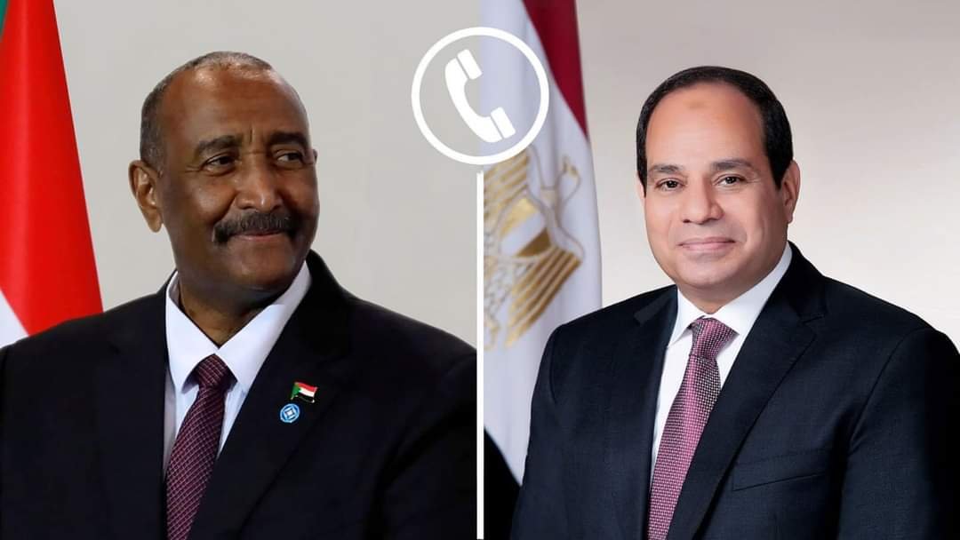 الرئيس عبد الفتاح السيسي يجري اتصالاً هاتفياً مع رئيس مجلس السياده السوداني يهنئه بمناسبة عيد الفطر المبارك
