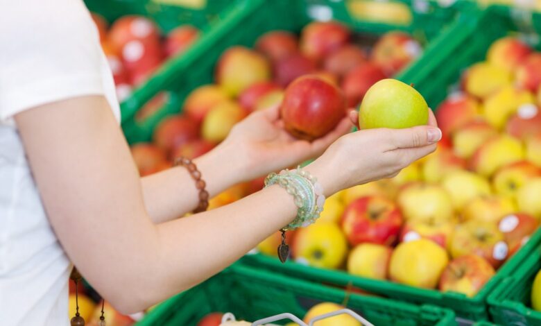 أنت تتخذ القرارات بشكل أسرع بناءً على معلومات أقل مما تعتقد