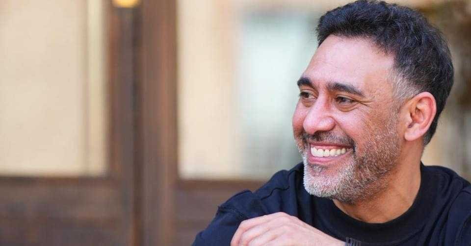 عمرو مصطفى يحصد مليون مشاهدة في برومو “متسألوش”