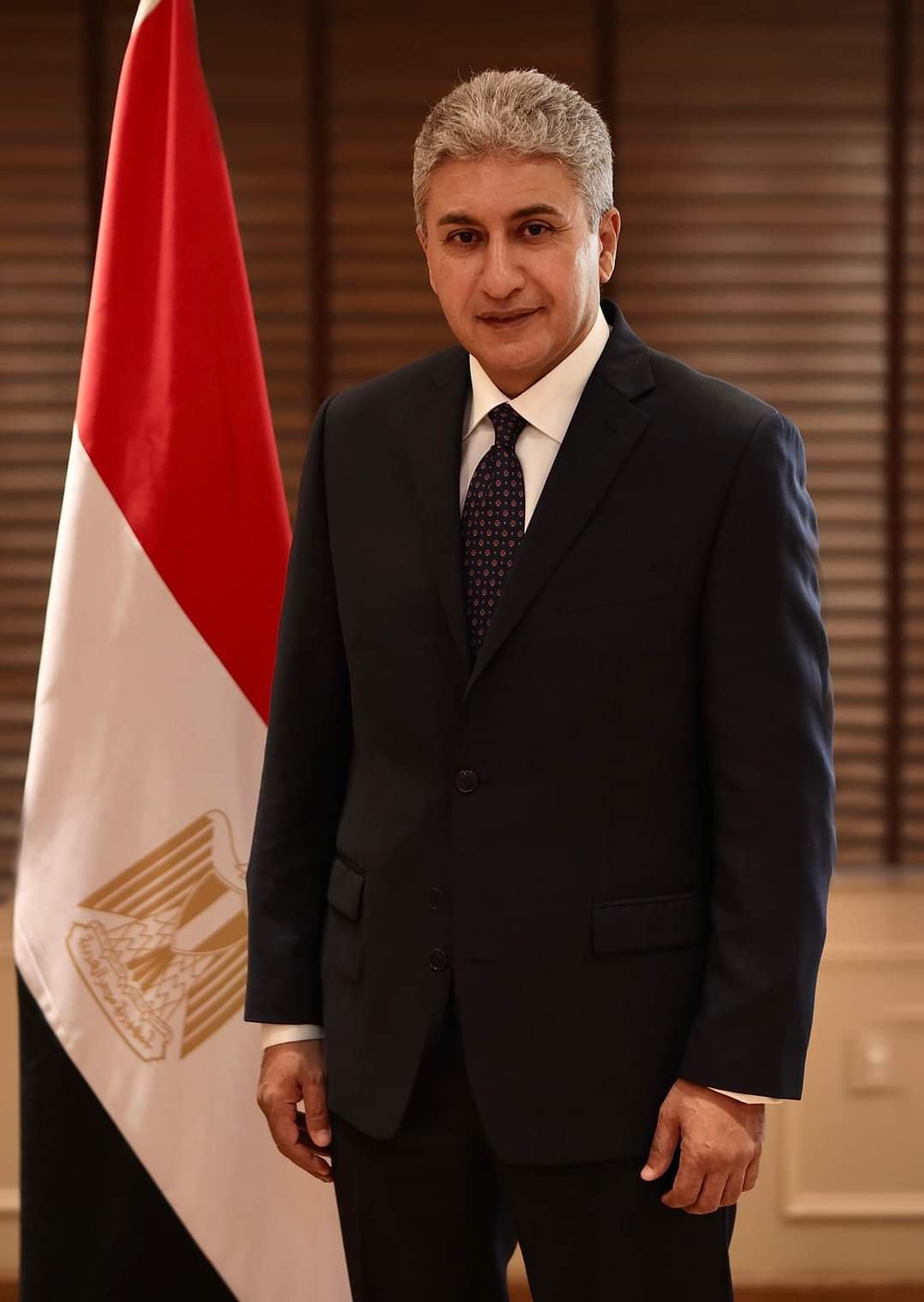 – وزير السياحة والآثار يعتمد الضوابط المنظمة لتنفيذ رحلات العمرة للموسم الجديد