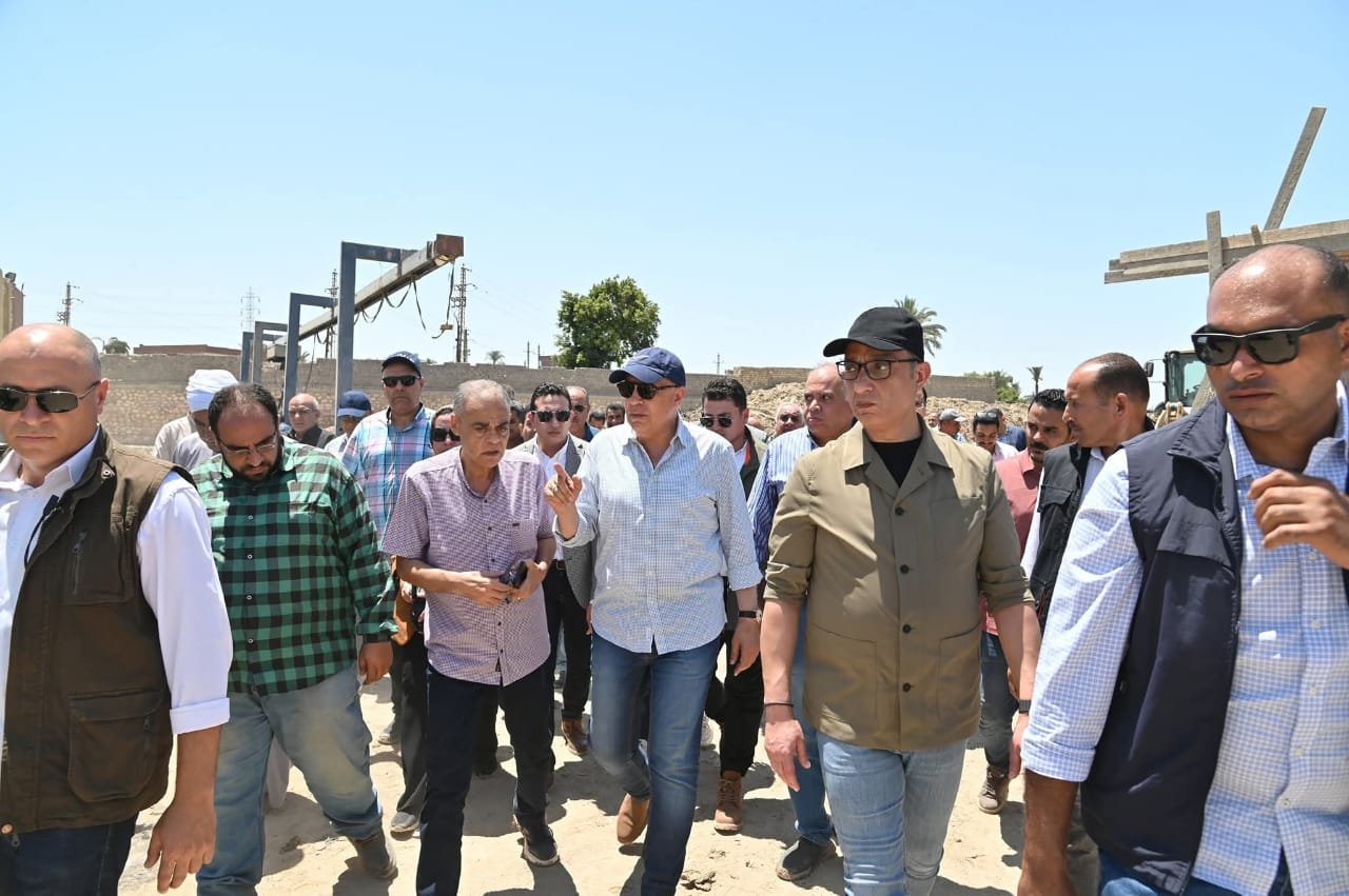 وزير الري يتفقد حالة الري ومحطات الرفع والمنشآت المائية بمحافظة الفيوم
