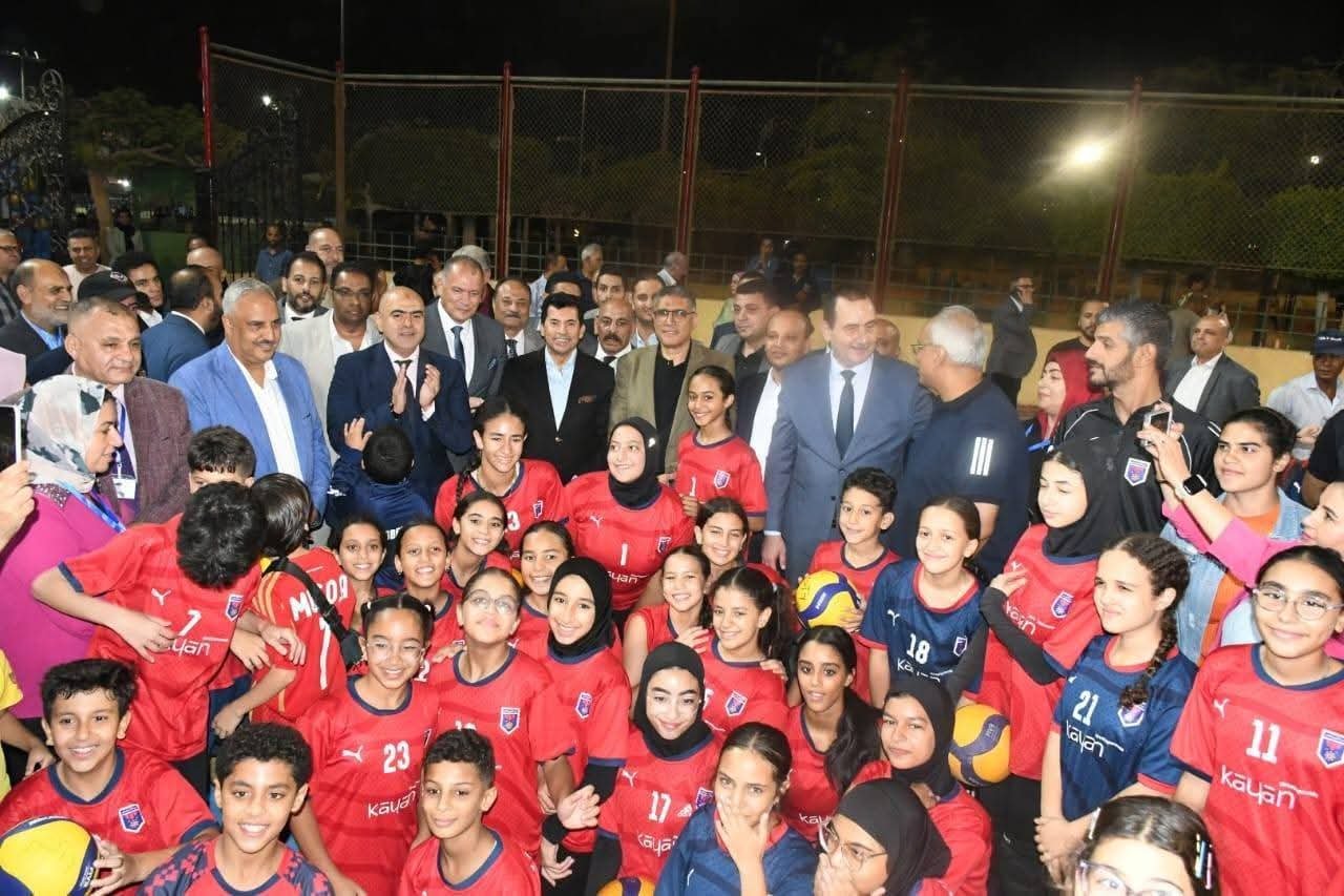 وزير الشباب والرياضة ومحافظ الجيزة يفتتحان عدداً من المنشآت الرياضية بنادي 6 أكتوبر بتكلفة 172 مليون جنيه