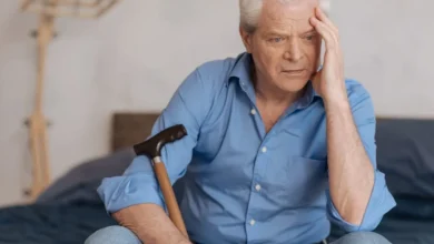 كيف تميّز بين النسيان الطبيعي وأعراض الخرف؟