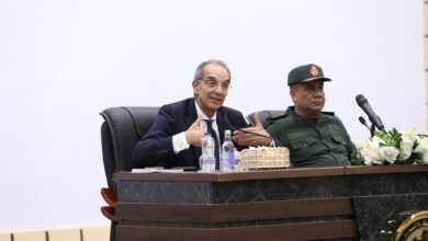 وزير الاتصالات ومدير الأكاديمية العسكرية يلتقيان بطلبة المبادرة الرئاسية الرواد الرقميون