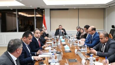 وزير الإسكان يتابع مشروعات المماشي السياحية بعدد من المدن الجديدة