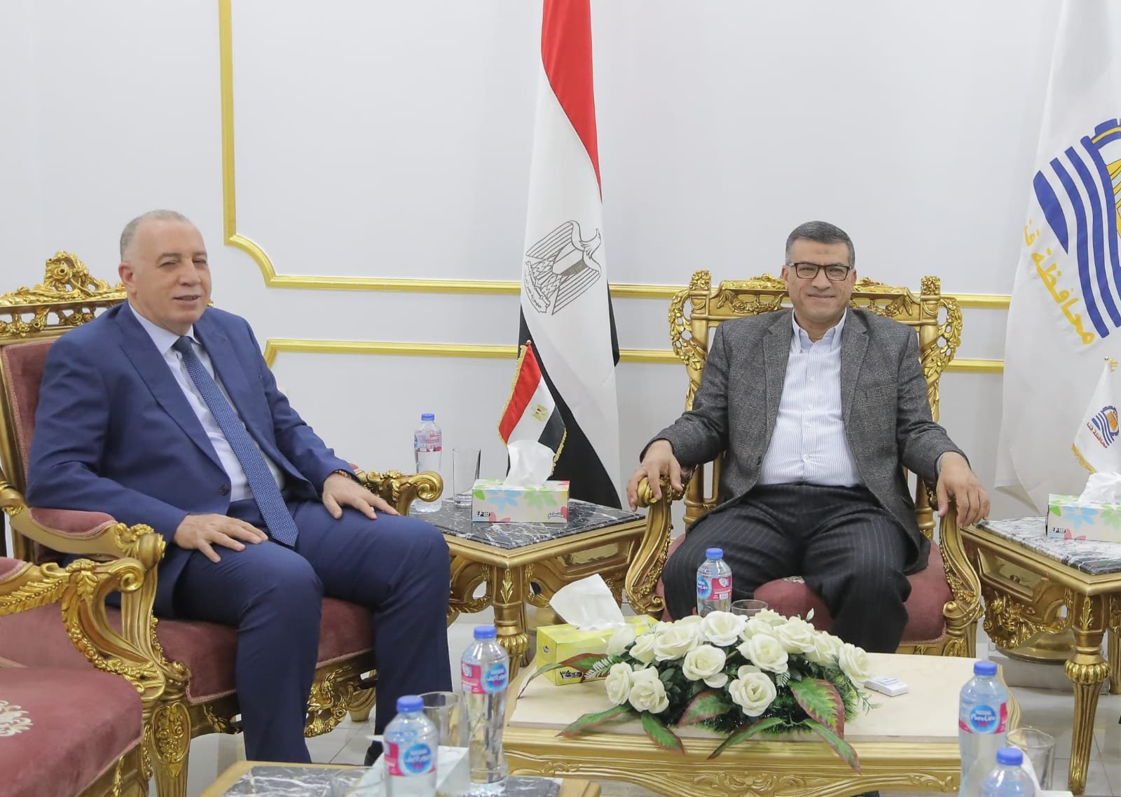 محافظ قنا يستقبل مدير الأمن والوفد المرافق له للتهنئة بتوليه مهام منصبه ويؤكدان تعزيز سبل التعاون