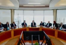 رئيس البورصة المصرية يترأس لجنة قيد 6 شركات جديدة ضمن برنامج الطروحات الحكومية