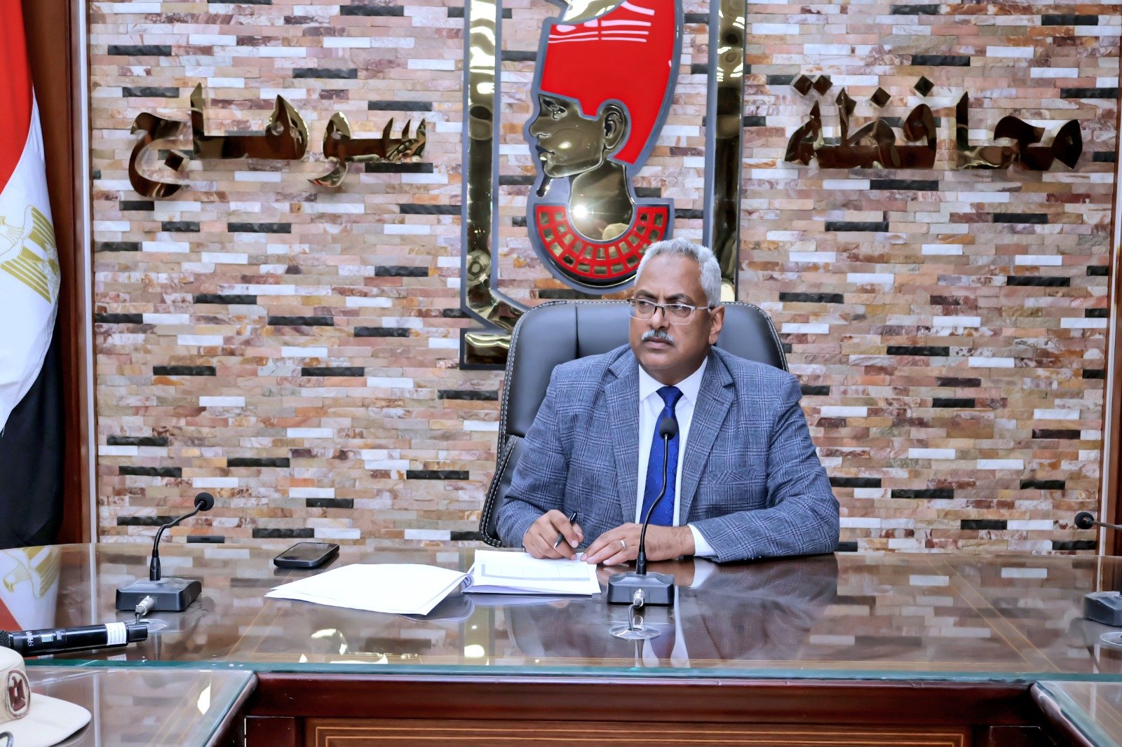 نائب المحافظ يترأس الاجتماع التنسيقي للبدء في المرحلة الثانية من المباردة الرئاسية ” حياة كريمة “