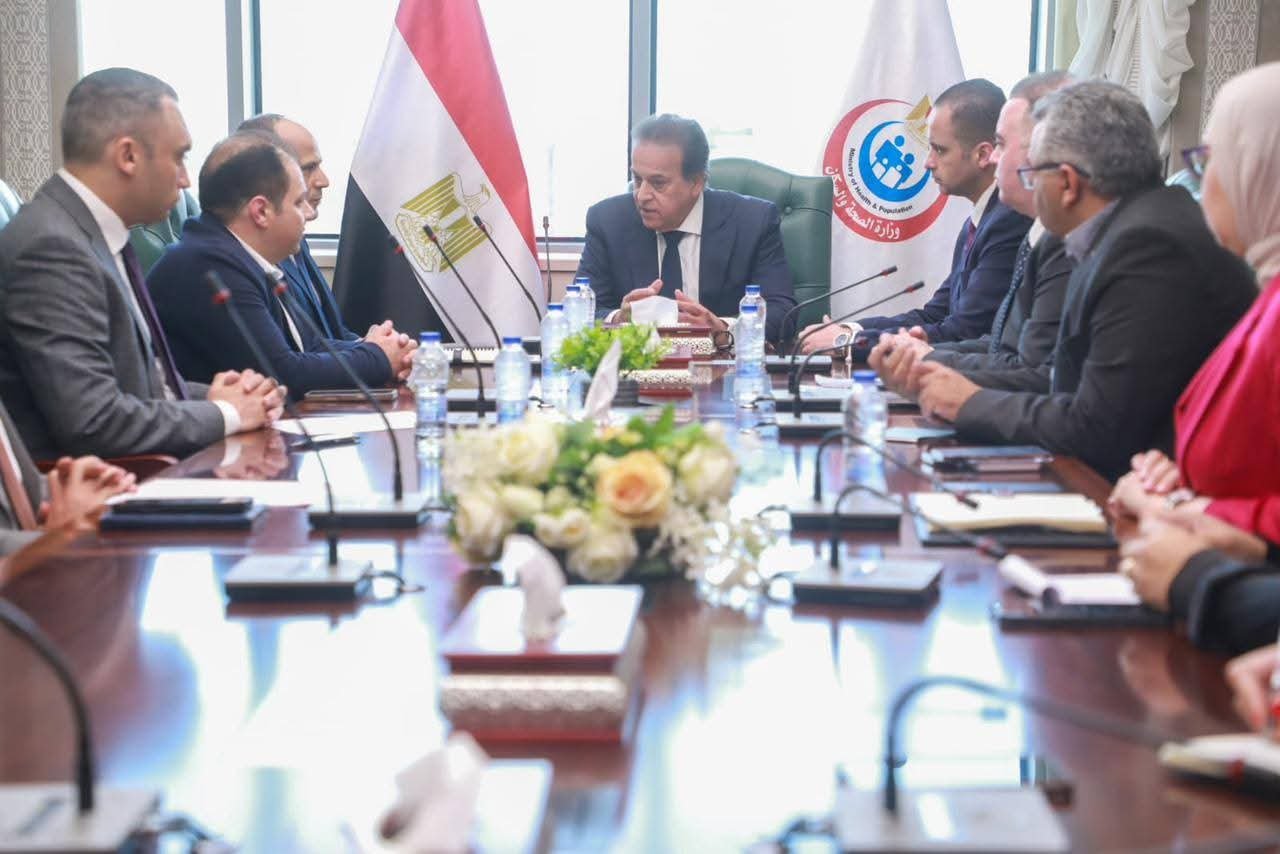 وزير الصحة يبحث مع شركتي STM وRVG تعزيز التعاون في المشروعات القومية